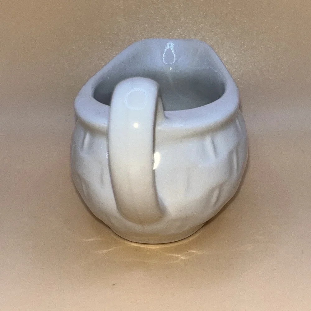N/A gravy boat